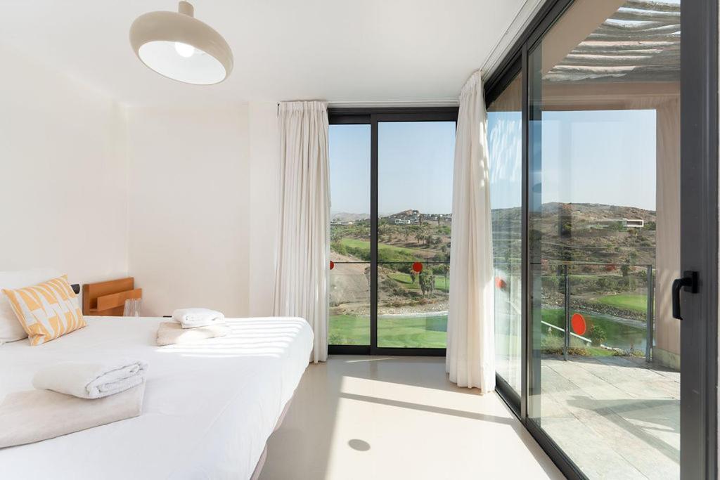 Villa Mit Pool Los Lagos 16 Salobre  Eksteriør bilde